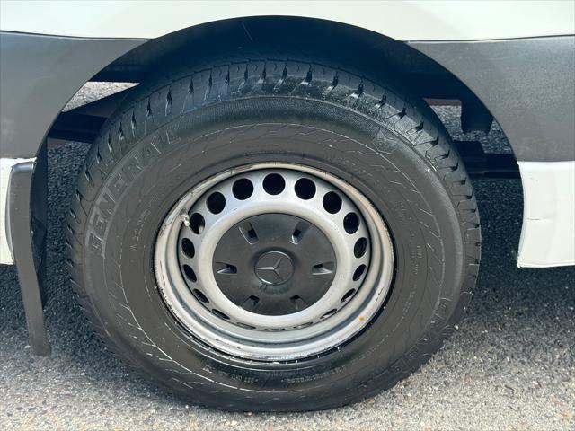 Photo of 2019 White Mercedes-Benz Sprinter 2500