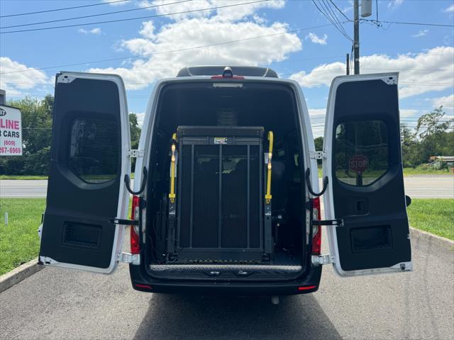 Photo of 2019 White Mercedes-Benz Sprinter 2500
