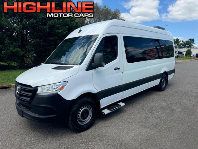 Photo of 2019 White Mercedes-Benz Sprinter 2500