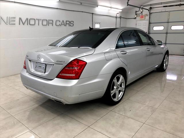 Photo of 2013 Silver Mercedes-Benz S-Class