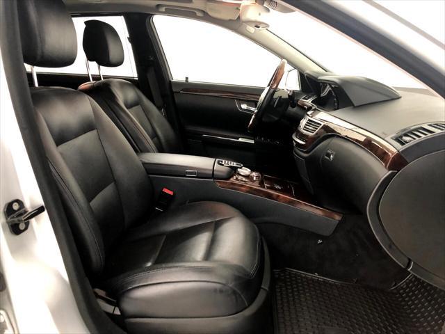 Photo of 2013 Silver Mercedes-Benz S-Class
