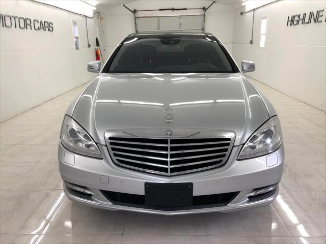 Photo of 2013 Silver Mercedes-Benz S-Class