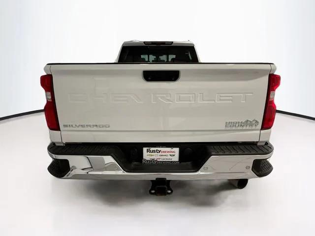 Photo of 2022 Summit White Chevrolet Silverado 2500