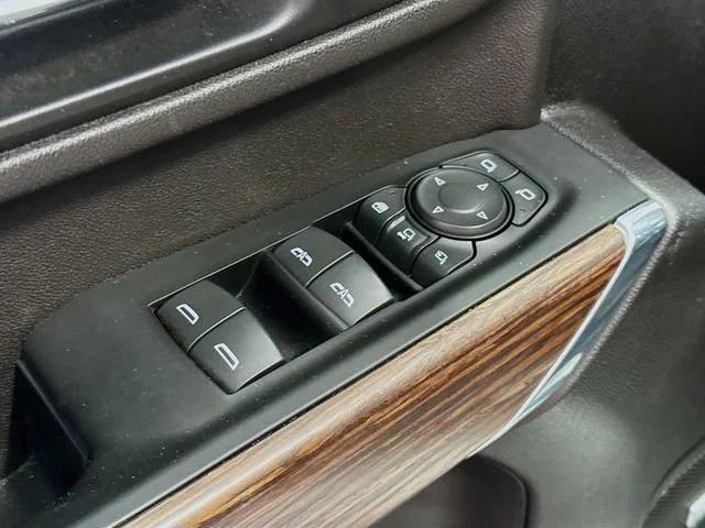 Photo of 2022 Summit White Chevrolet Silverado 2500