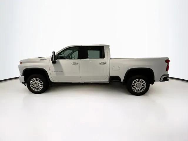 Photo of 2022 Summit White Chevrolet Silverado 2500