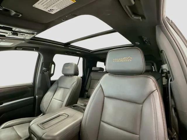 Photo of 2023 Iridescent Pearl Tricoat Chevrolet Tahoe