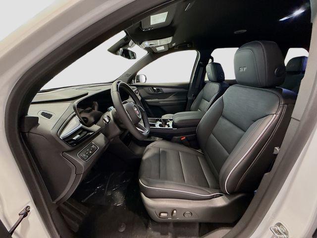 Photo of 2025 Summit White Buick Enclave