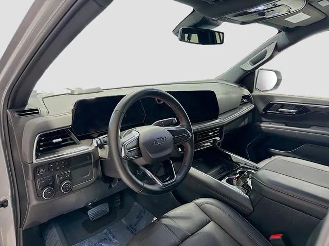 Photo of 2025 Sterling Gray Metallic Chevrolet Suburban