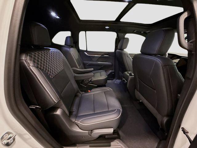 Photo of 2024 Summit White GMC Acadia
