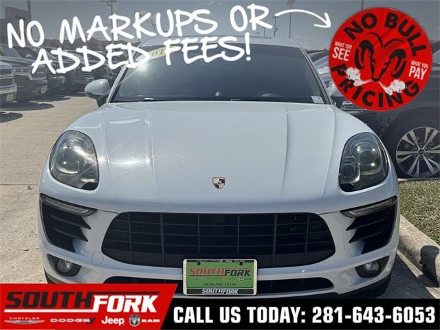 Photo of 2017 White Porsche Macan