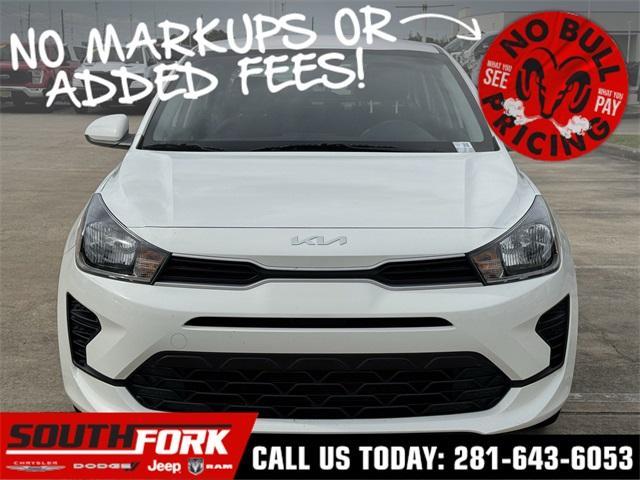 Photo of 2023 Clear White Kia Rio