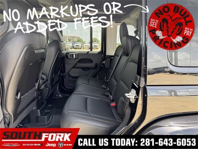Photo of 2025 Black Clearcoat Jeep Wrangler