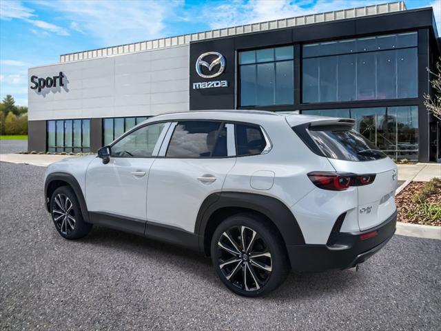 Photo of 2025 wind chill pearl Mazda CX-50
