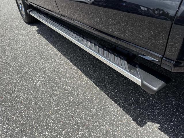 Photo of 2022 Agate Black Metallic Ford F-150