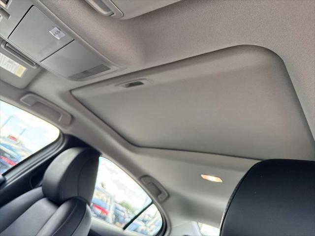Photo of 2024 Platinum Quartz Metallic Mazda Mazda3
