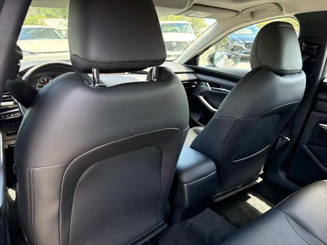 Photo of 2024 Platinum Quartz Metallic Mazda Mazda3