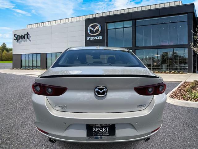 Photo of 2024 Platinum Quartz Metallic Mazda Mazda3