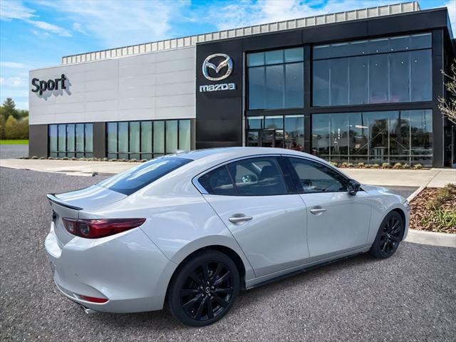 Photo of 2024 Platinum Quartz Metallic Mazda Mazda3