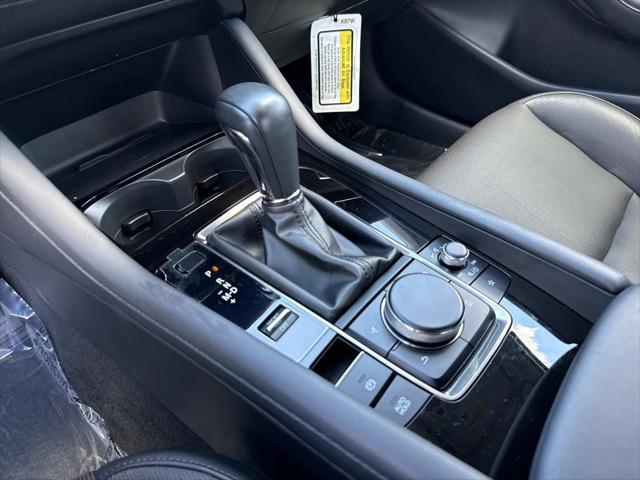 Photo of 2024 Platinum Quartz Metallic Mazda Mazda3