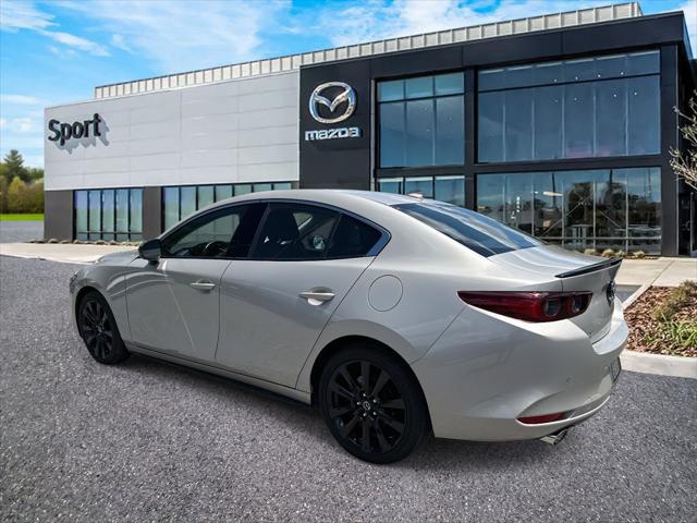 Photo of 2024 Platinum Quartz Metallic Mazda Mazda3