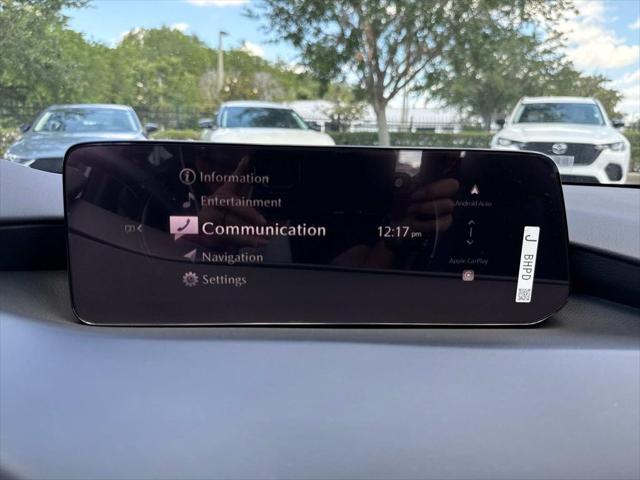 Photo of 2024 Platinum Quartz Metallic Mazda Mazda3