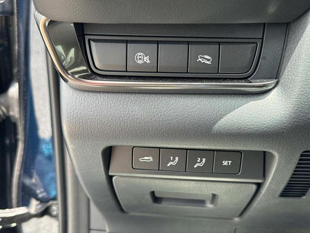 Photo of 2024 Deep Crystal Blue Mica Mazda CX-30