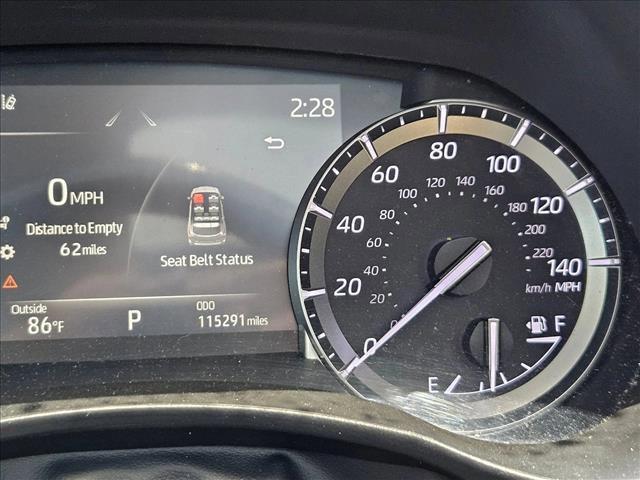 Photo of 2022 Midnight Black Metallic Toyota Highlander