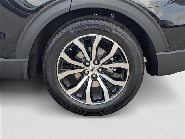 Photo of 2025 Agate Black Metallic Ford Explorer