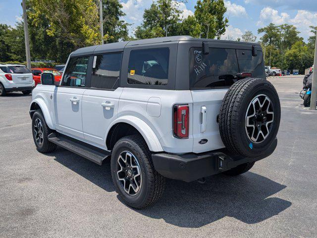 Photo of 2025 Oxford White Ford Bronco