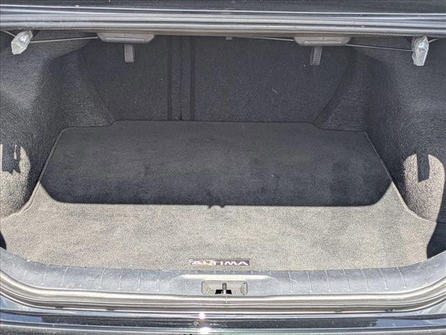Photo of 2023 Super Black Nissan Altima