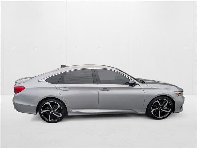Photo of 2021 Lunar Silver Metallic Honda Accord