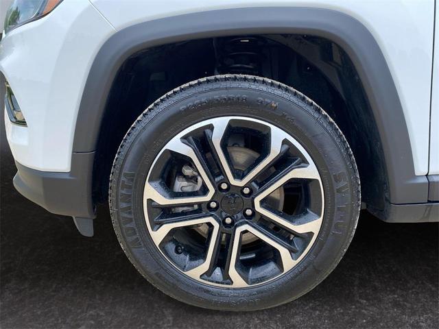 Photo of 2022 Bright White Clearcoat Jeep Compass
