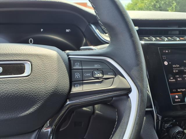 Photo of 2022 Metallic Jeep Grand Cherokee L