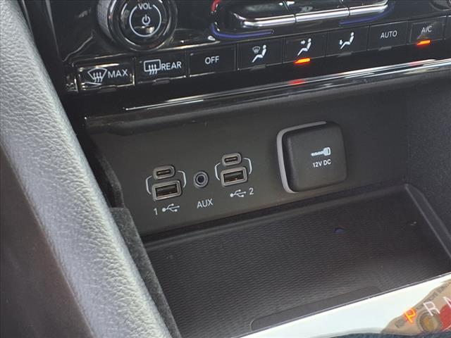 Photo of 2022 Metallic Jeep Grand Cherokee L
