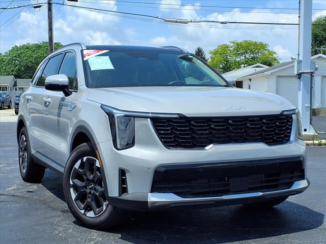 Photo of 2025 Wolf Gray Kia Sorento