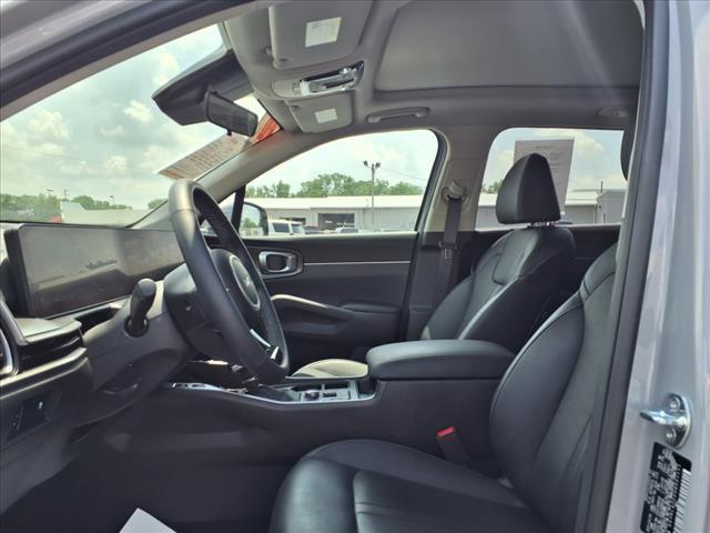Photo of 2025 Wolf Gray Kia Sorento