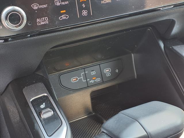 Photo of 2025 Wolf Gray Kia Sorento