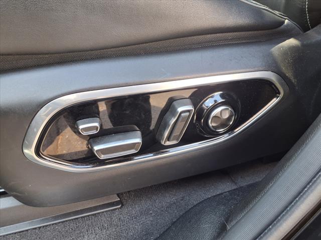 Photo of 2021 Diamond Black Jeep Grand Cherokee L