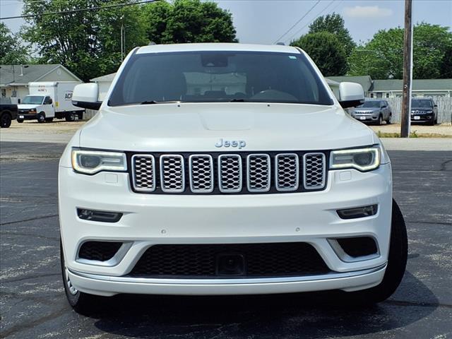 Photo of 2018 Ivory Jeep Grand Cherokee