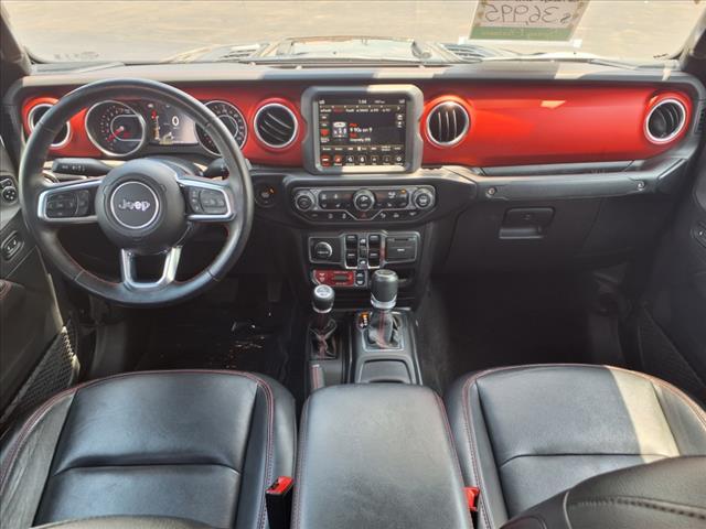 Photo of 2020 Black Clearcoat Jeep Gladiator