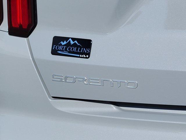 Photo of 2023 Wolf Gray Kia Sorento