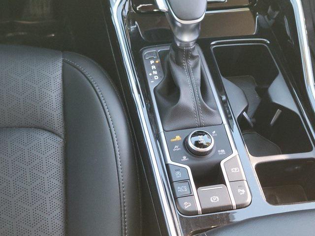Photo of 2023 Wolf Gray Kia Sorento
