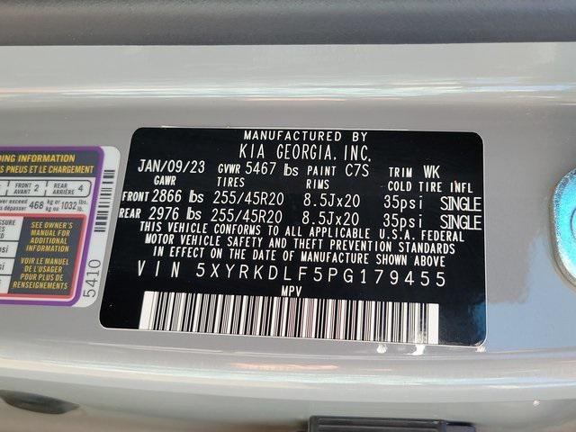 Photo of 2023 Wolf Gray Kia Sorento