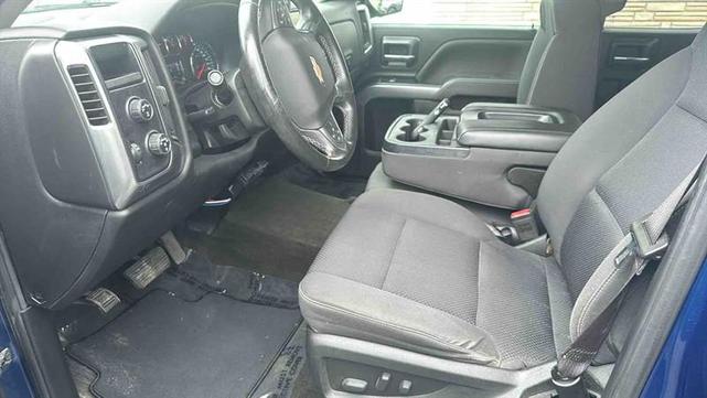 Photo of 2017 Deep Ocean Blue Metallic Chevrolet Silverado 1500
