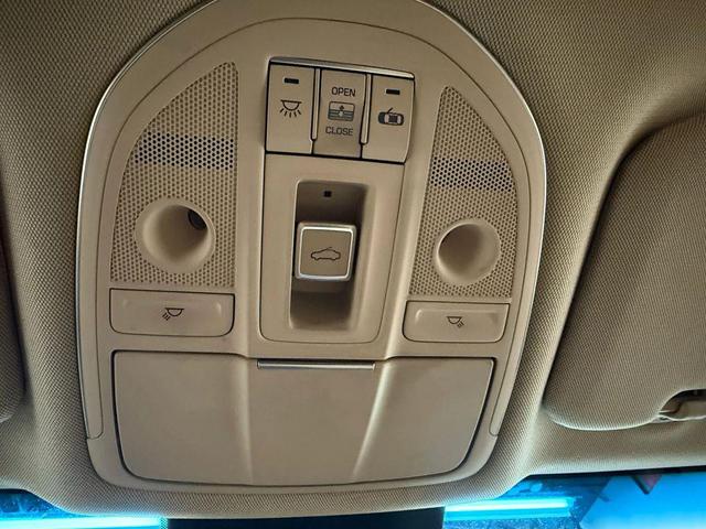 Photo of 2016 Caspian Black Hyundai Genesis