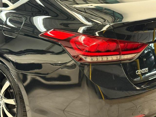 Photo of 2016 Caspian Black Hyundai Genesis
