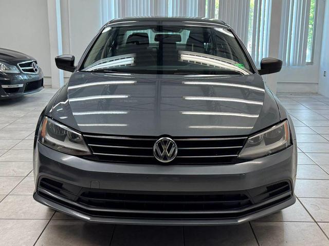 Photo of 2016 Platinum Gray Metallic Volkswagen Jetta