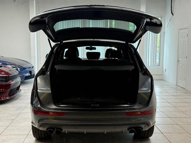 Photo of 2016 Gray Audi SQ5