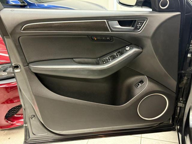 Photo of 2016 Gray Audi SQ5