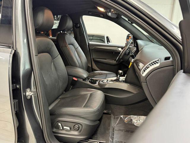 Photo of 2016 Gray Audi SQ5